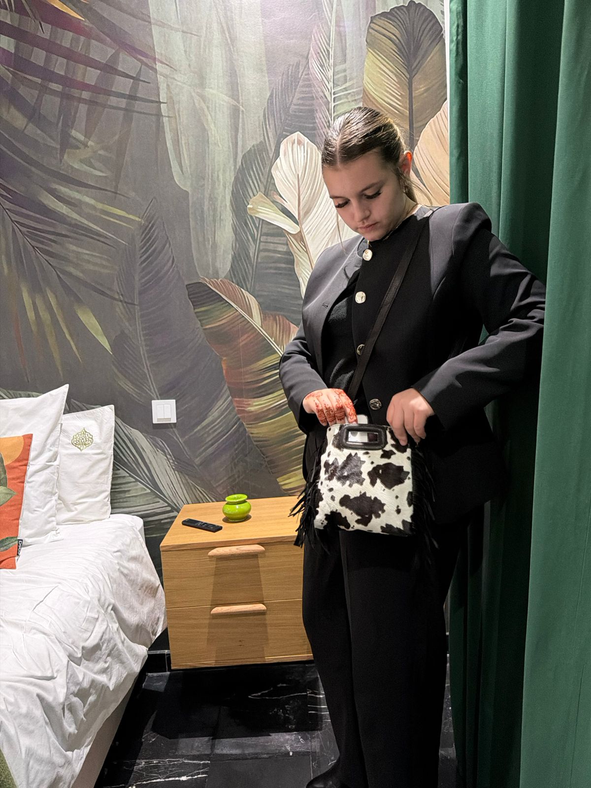 SAVANA 🖤🤍 - Image 4